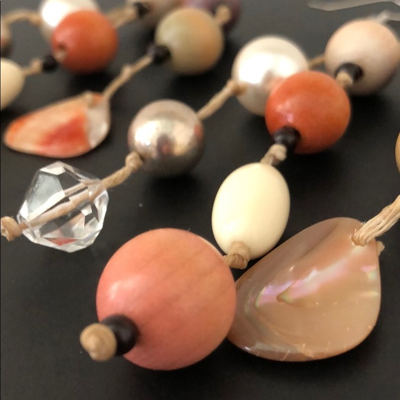 VINTAGE PIERCED BOHEMIAN INSPIRED BEAD EARRINGS - Picture 6 of 8